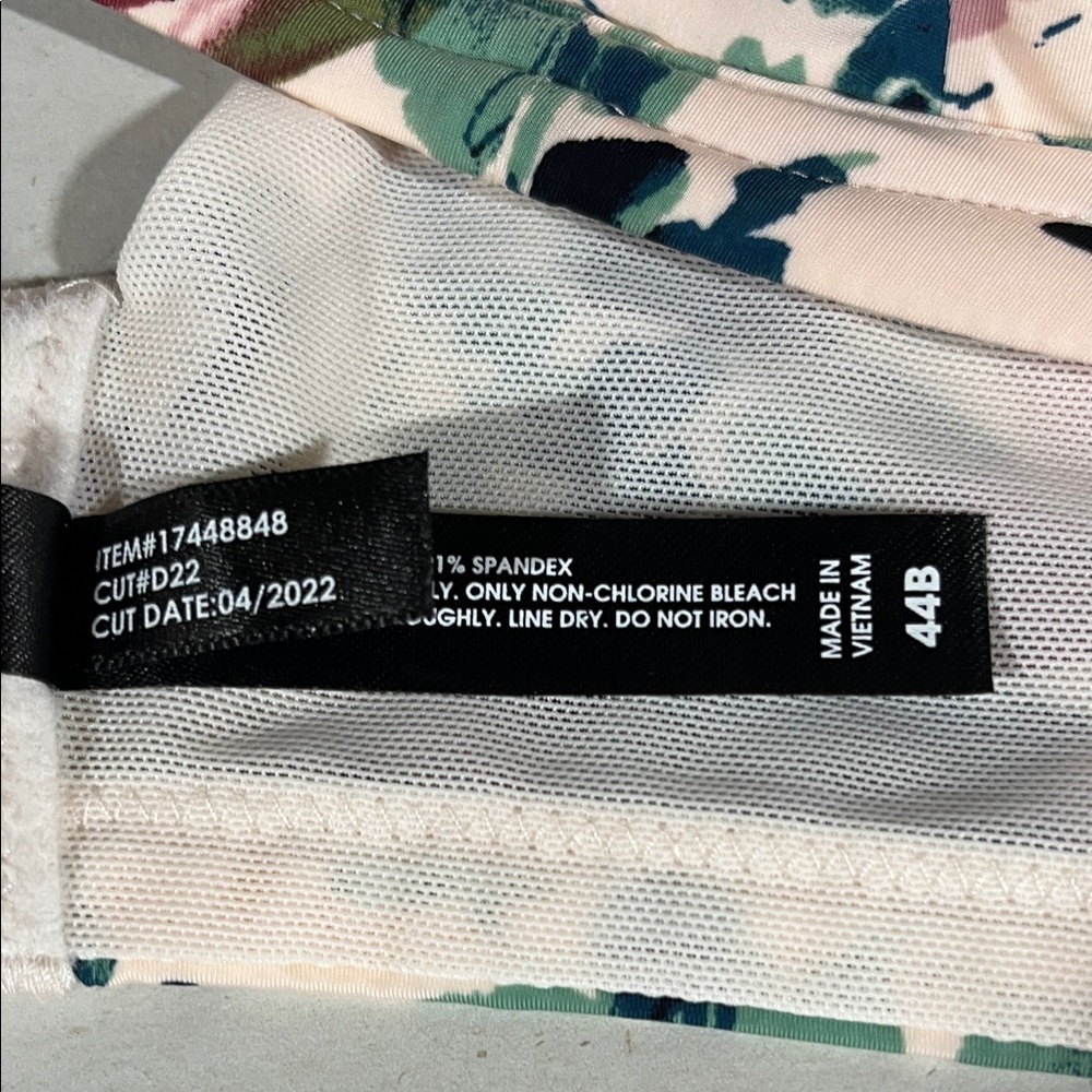 Torrid Curve 360 Back Smoothing Lightly Lined Dee… - image 4